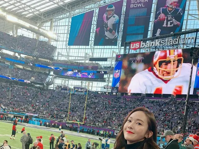【I Official】 Jessica, Recent released. Watch the American football game.