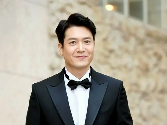 Actor Jo Hyun Jae, got married today. Married former golfer and businesswomen's.Seoul Gangnam - gu.