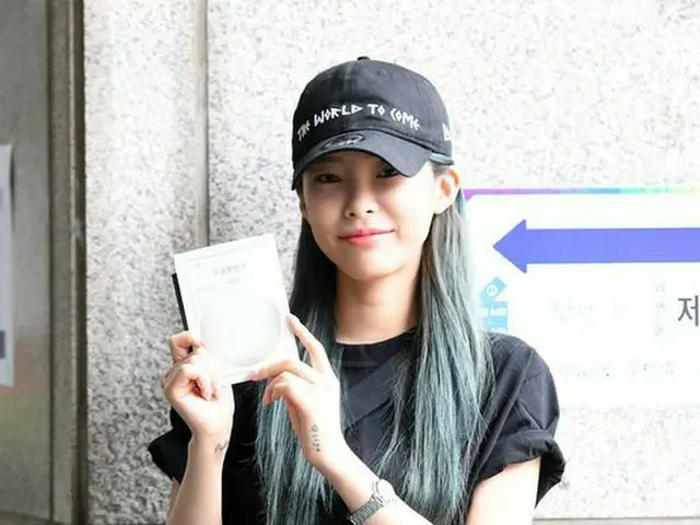 Singer Heize, vote for Korea Unification Local Election Complete. Mondaymorning, Dongdaemung Distric