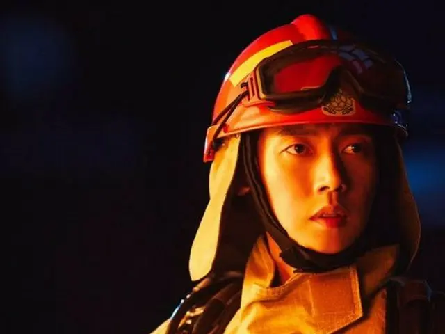 Actor Park Hae Jin, gifted donation for firefighters. Photographing FireFighting Safety Public Relat
