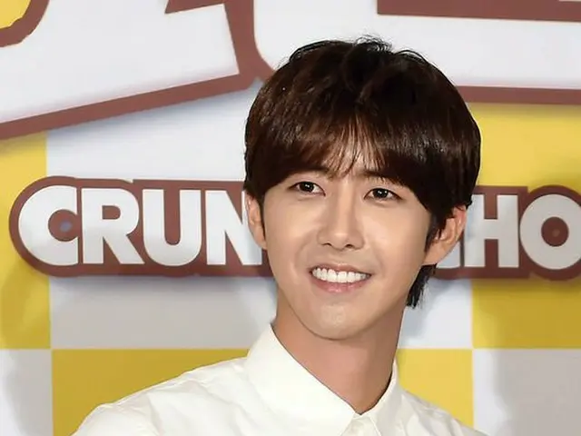 Kwanghee (ZE: A), waiting for enlistment during February. Exact date is unknown.Regular variety ”inf