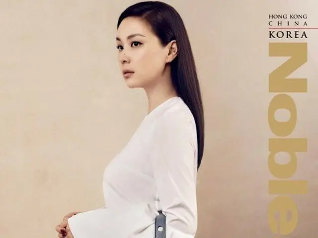 ”Jang Dong Gun Mrs.” Actress Go So Young, released cover photo. MagazineNoblesse