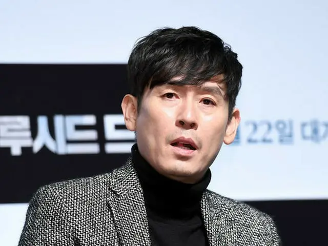Sol Kyung Gu, attended the production briefing of the movie ”Lucid Dream”.