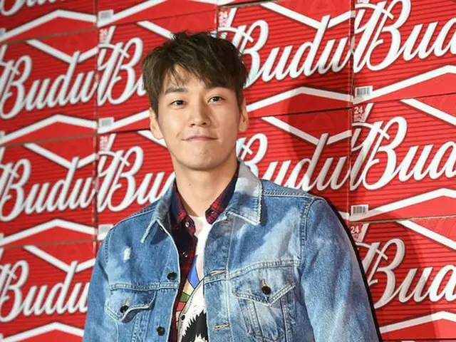 Actor Kim Young Kwang, Budweiser attended the project B party. @ Seoul · Dessonflour mill.