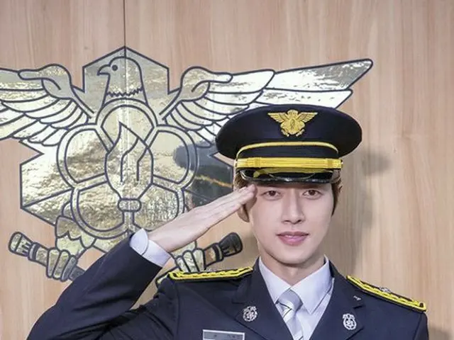 Actor Park Hae Jin, commissioned to Honorary Firefighter.