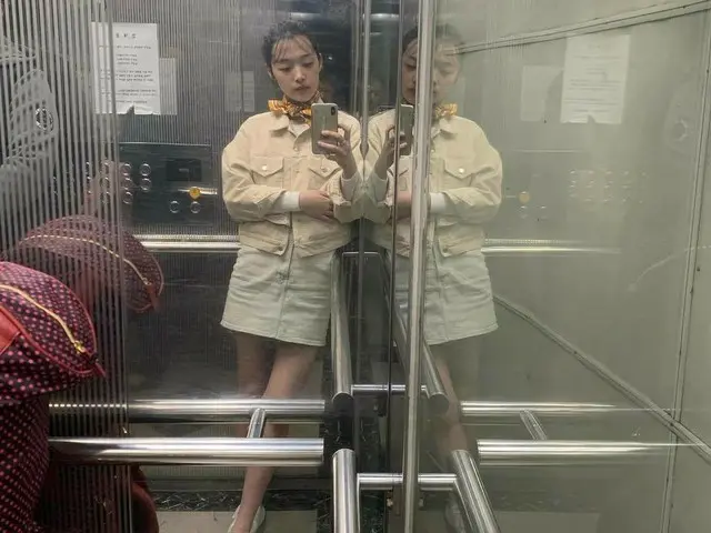 【G Official】 SULLI, published photos.