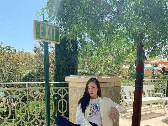 [G Official] SNSD (Girls' Generation) _ former member Jessica, Status update.”Refreshed and ready to