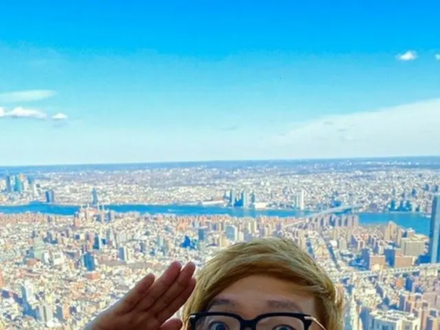 YouTuber Hikakin nói với nhân viên sân bay Mỹ rằng anh ta đã bị nhầm là thành vi