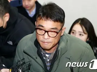 Ca sĩ Kim Kin-mo, người bị nghi ngờ tấn công tình dục đã bị gửi đến Văn phòng Cô