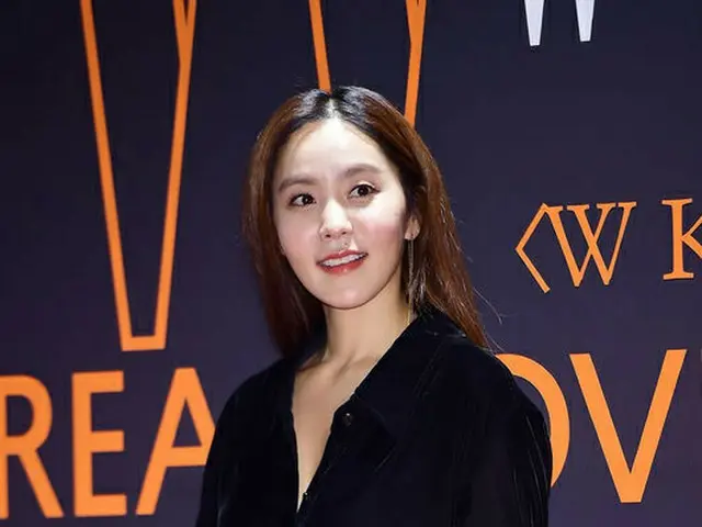 Tài năng Hàn Quốc Park Ji Yo (Park Ji Yoon) đã đăng ảnh du lịch trên SNS và chiế