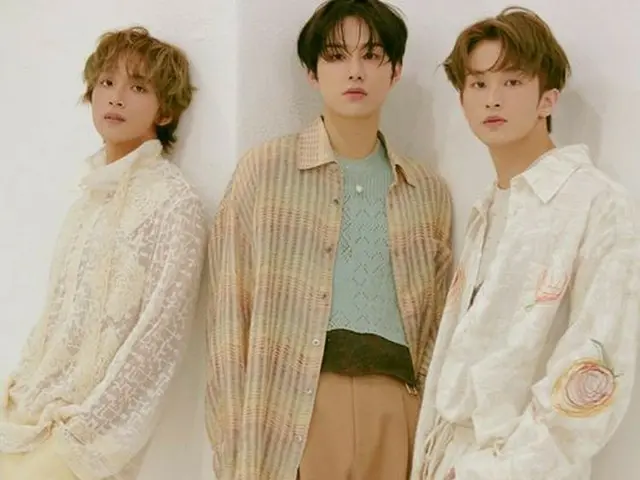 "NCT 127" Zheng Yu & Mark & He Can phát hành tranh. .. "@ Star1".