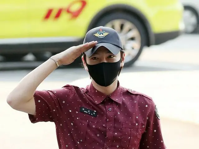 Jang Keun Suk, finally discharges military.