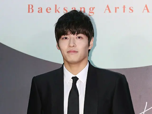Actor Kang HaNeul participates in the ”56th Baeksang Art Award” red carpetevent.