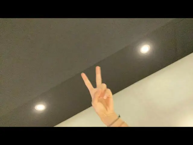 V (BTS), "BANGTAN TV" tiết lộ rằng anh ấy muốn công bố băng trộn trước cuối năm 