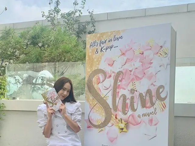 Em gái của Krystal, Girls ’Generation (SNSD), ủng hộ Jessica, người mới ra mắt t