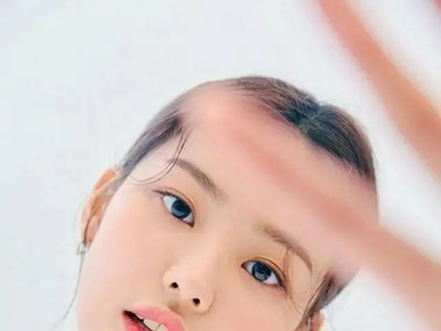 CUBE Enter cho ra mắt Juhyun & San-A của nhóm nhạc nữ mới LIGHTSUM. (G) Nhóm nhạ