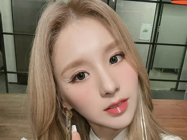 [T chính thức] Đã đến lúc LOONA (Loona) và cô gái #LOONA tô màu Mcar🎨 muộn hơn 