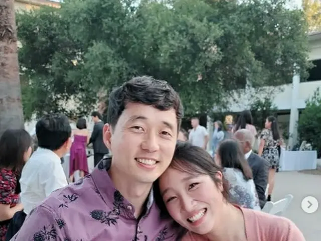 Euna Kim từ THE ARK báo cáo rằng cô ấy sẽ tổ chức lễ kỷ niệm tại Hoa Kỳ vào ngày