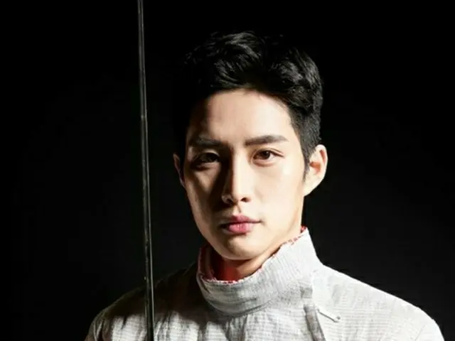 Kim Jun Ho, a gold medalist in fencing team competition, Sun and MoonEntertainment and Exclusive Con