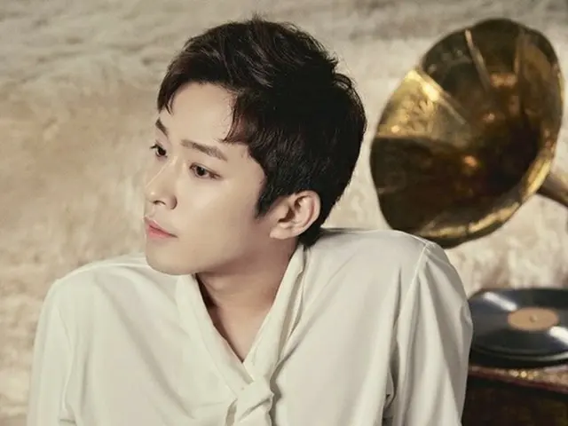 FTISLAND, người đã xuất viện vào tháng trước, trở lại với vở nhạc kịch "Vampire 