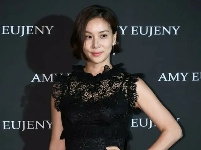 Actress Ko So Young is discussing whether or not to appear on ”Happy BeautySalon”.