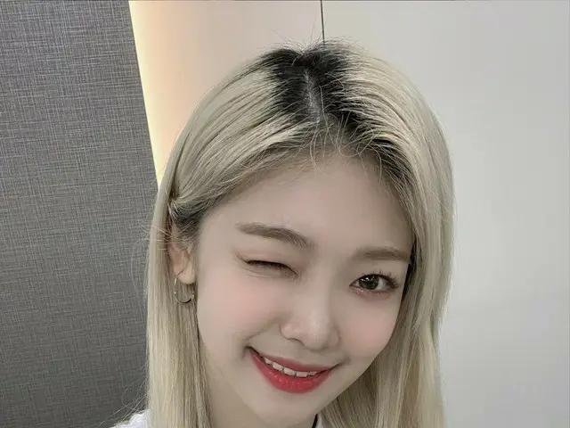[T Official] EVERGLOW, [#Coming] Four Popo Forever 💕 Are you all looking at theimmortal masterpiece