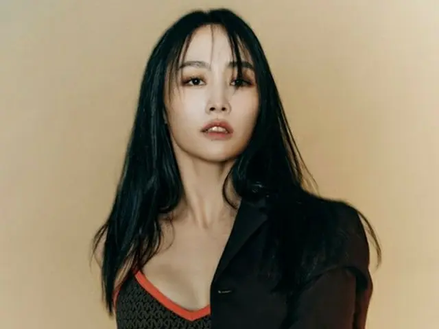 Nicole (cựu Carla) xuất bản một bức ảnh. bnt. ..