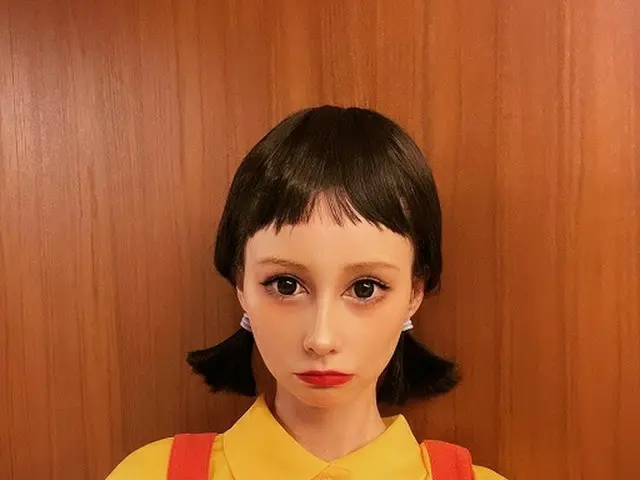 Akemi Darenogare hóa trang Halloween trong một vai diễn (vai quỷ) trong bộ phim 