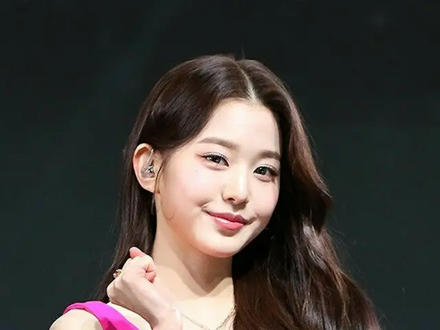 Được chọn làm IVE Zhang Yuanying, MC "2021 AAA". MC trẻ nhất trong lịch sử. Được