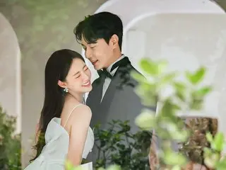 SHINHWA Andy & Nữ phát thanh viên Lee Eun Ju xuất bản một bức ảnh cưới. ..