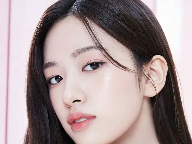 IVE Eugene được chọn làm người mẫu mới của thương hiệu trang điểm CLIO. .