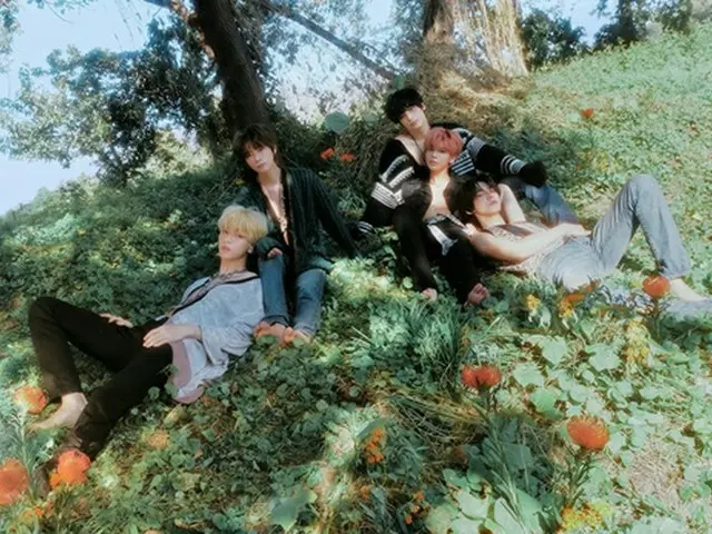 Mini-album thứ 5 "Name Chapter: TEMPTATION" và "TOMORROW X TOGETHER" đã vượt mốc