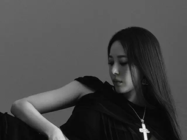 Uhm Jung Hwa và BoA tung ảnh của họ. W Hàn Quốc. .