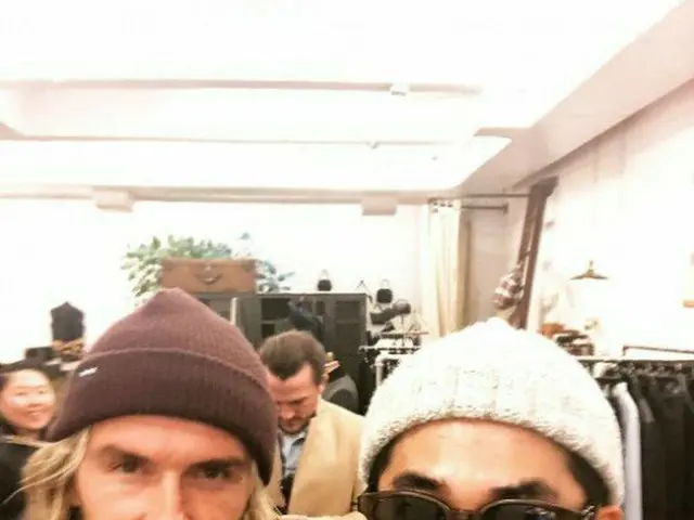 Actor Bae Jung Nam, released a two shot picture with Beckham.