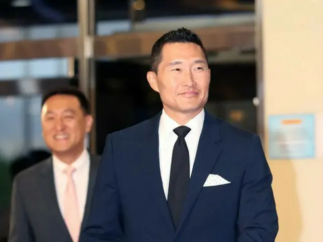 Ngôi sao Hollywood Hàn Quốc Daniel Dae Kim thương tiếc trước sự ra đi của hai co