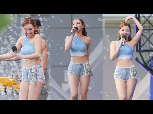 240707 WATERBOM_ B TWICE_ _ NAYEON chụp ảnh bởi 스피넬 * Vui lòng không chỉnh sửa h