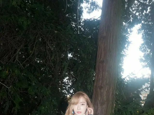 Jessica, SNS update. ”Into the woods”.