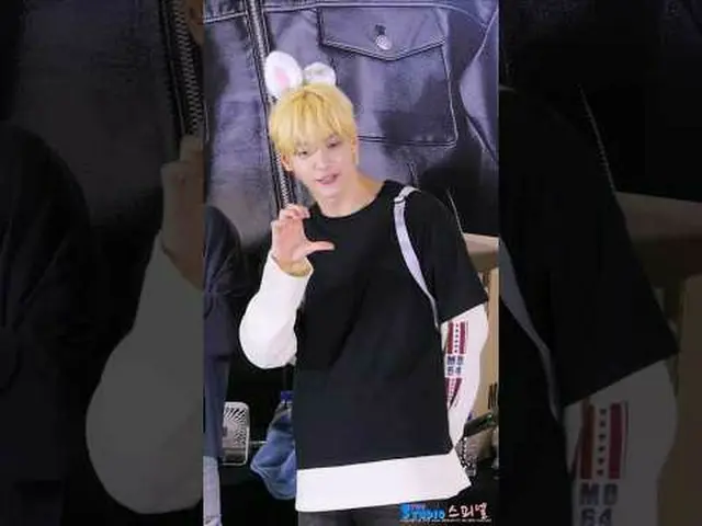 250723 Sự kiện ký tặng người hâm mộ 'Beautiful Stranger' của TXT Ảnh người hâm m