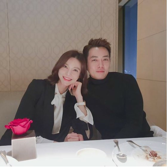 [Chủ đề] Joo SangWook & Cha Ye Ryun kỷ niệm 3 năm ngày cưới