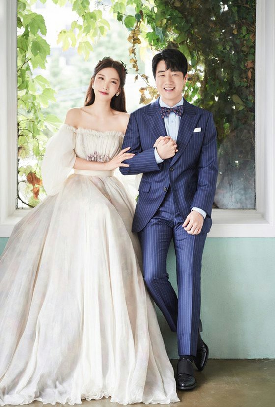 Jisoo Ku (cựu RAINBOW), hôm nay (31/10) Kết hôn với cựu thành viên lập trình viên Đại học Seoul Lee Du-hee sau một năm hẹn hò