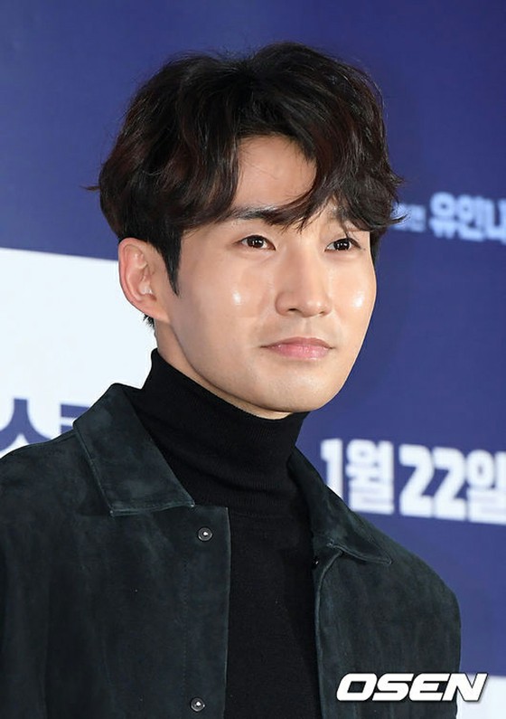 [Chính thức] Nam diễn viên Ryu DeokHwan thừa nhận rằng bữa tiệc dự kiến tổ chức đám cưới vào đầu năm sau có ảnh hưởng đến cựu thành viên Jung Soo-lin