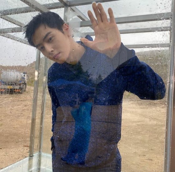 CHAEUNWOO (ASRTO), khuôn mặt của bạn nhỏ như thế nào? … Đánh gục người hâm mộ với vẻ ngoài quyến rũ đầy tội lỗi