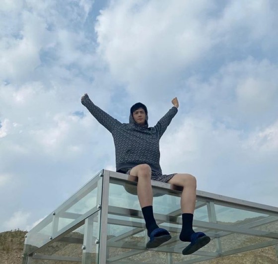 CHAEUNWOO (ASRTO), khuôn mặt của bạn nhỏ như thế nào? … Đánh gục người hâm mộ với vẻ ngoài quyến rũ đầy tội lỗi