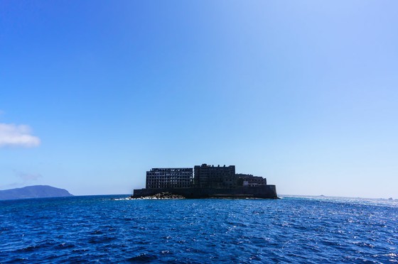 <W Contribution> Một bài hát của Hàn Quốc = Gunkanjima, nơi kẻ gây ra sự hổ thẹn quốc gia trong "quảng cáo sai sự thật" ở giữa New York vẫn còn sống.