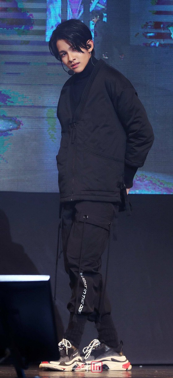 Ca sĩ SAMUEL thắng phiên sơ thẩm vụ án "Tranh chấp hợp đồng độc quyền" với văn phòng ... Phía BRAVE "xem xét kháng cáo"