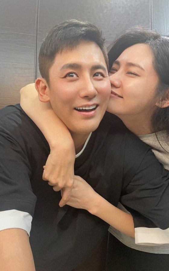 “Cặp đôi Hàn - Trung” Choo JaHyun & Yu Xiao-gwan, siêu phẩm tình cảm lần đầu tiên được quay trong tình huống mới nhất sau khoảng 7 tháng