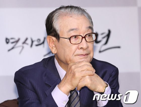 [Chính thức] Văn phòng của nam diễn viên Lee Seung Jae trả lời chống lại sự nghi ngờ của người quản lý Powerhara "đánh vào 60 năm cuộc đời diễn xuất ... phản ứng pháp lý"
