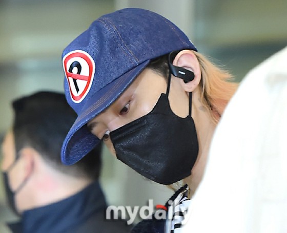 [Ảnh] "BIGBANG" G-DRAGON trở về Hàn Quốc sau sự kiện Chanel ở Pháp ... Sức hút khiến sân bay trở thành đường băng