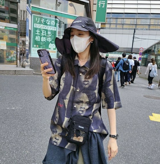Bạn đã ở Tokyo? DARA (cựu thành viên 2NE1) dạo phố với phong cách thời trang lập dị "street style"