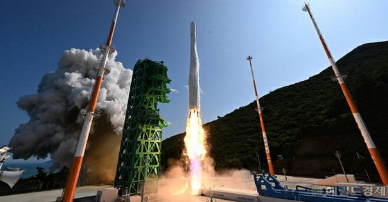 Tên lửa nội địa của Hàn Quốc "phóng thành công" ... "Nhảy vọt thành cường quốc vũ trụ" = Tin tức về Triều Tiên